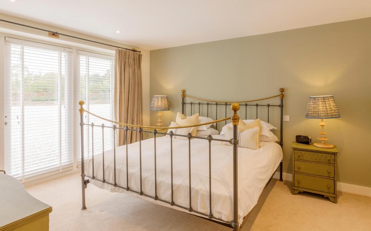 Trewornan Manor Bed & Breakfast Wadebridge Exterior photo