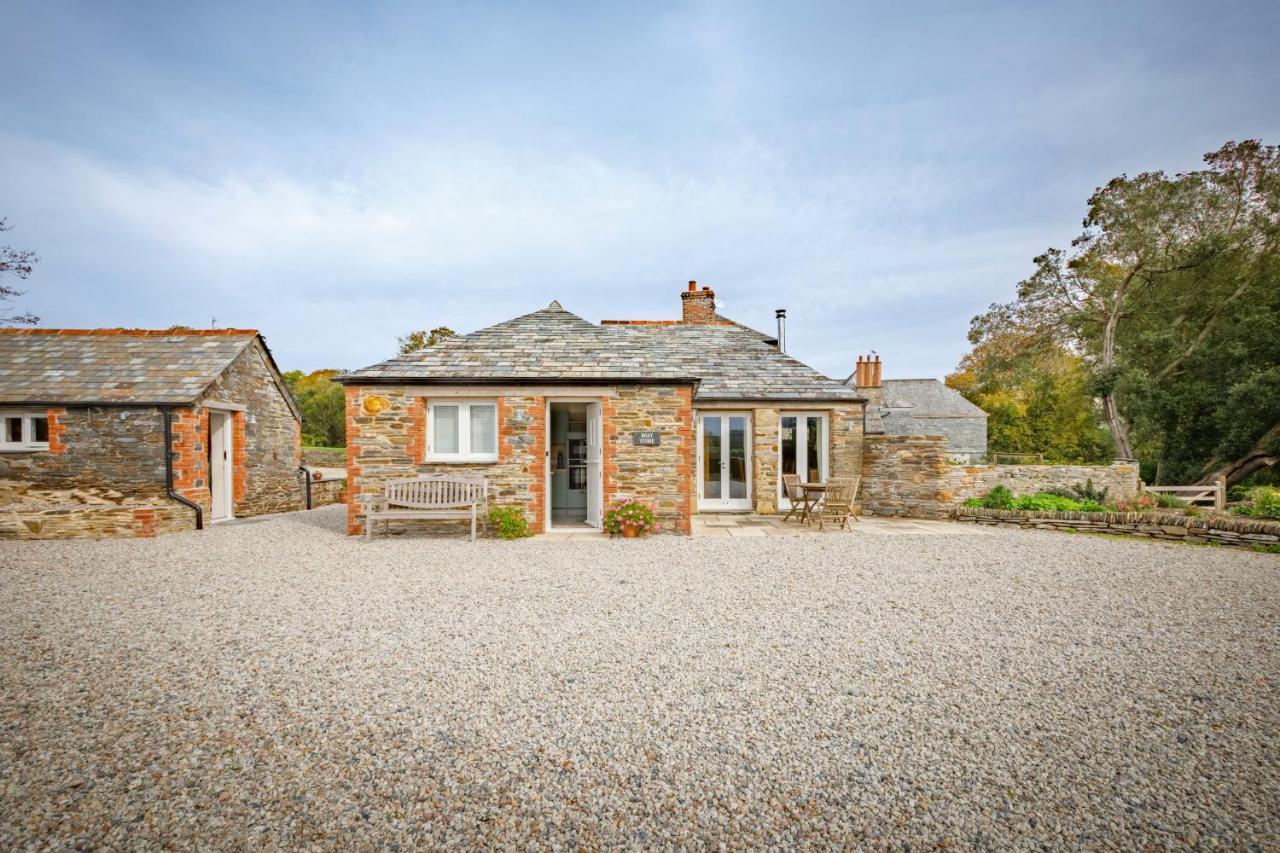 Trewornan Manor Bed & Breakfast Wadebridge Exterior photo