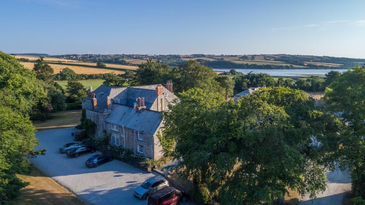 Trewornan Manor Bed & Breakfast Wadebridge Exterior photo