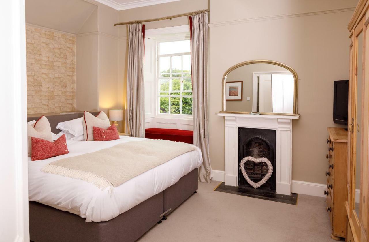 Trewornan Manor Bed & Breakfast Wadebridge Exterior photo
